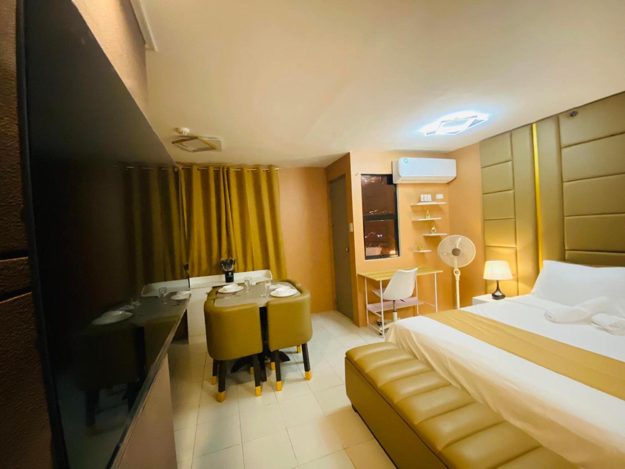 The Barracks Staycation Santa Rosa  Ngoại thất bức ảnh